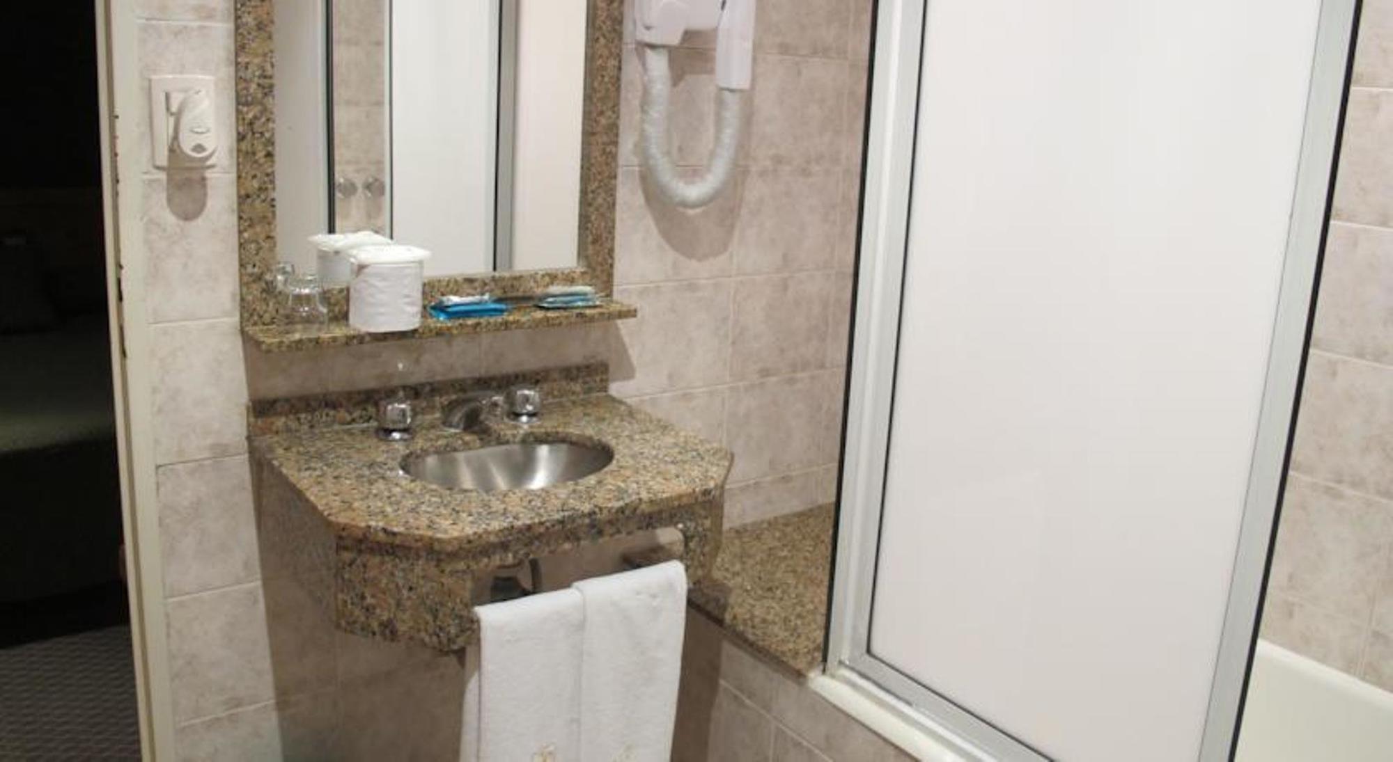 Hotel Gran Libertad Ciudad Autónoma de Buenos Aires